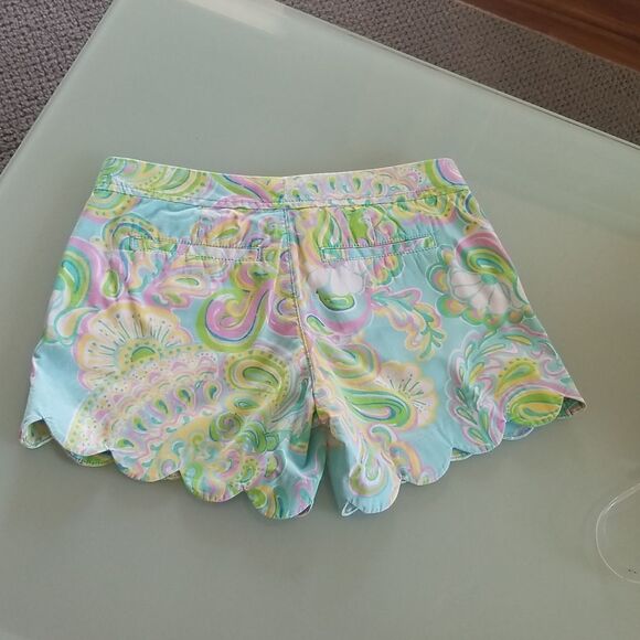 Lilly Pulitzer " The Buttercup" Shorts - Picture 2 of 8